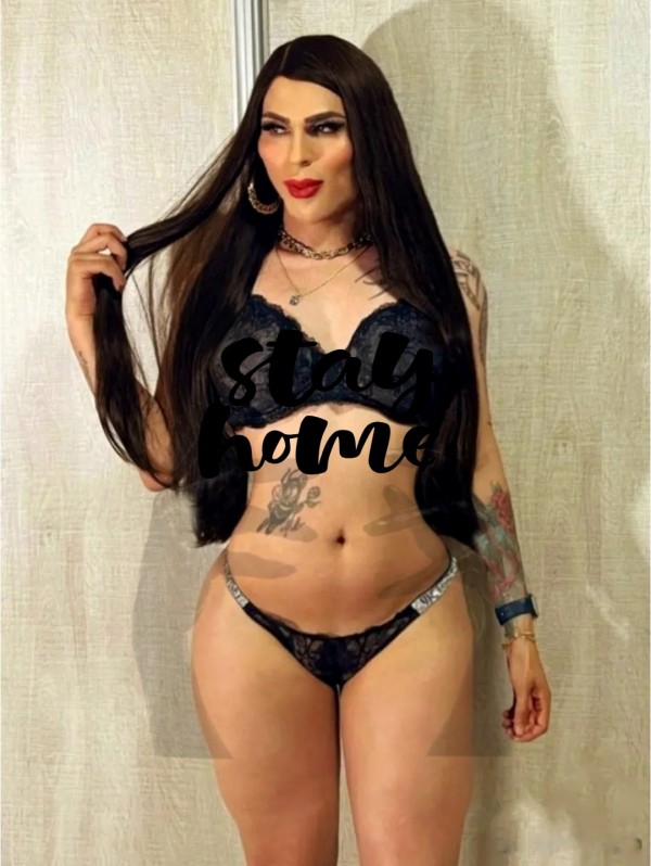 Claudia TRANNY MORENAZA tatuada EXOTICA