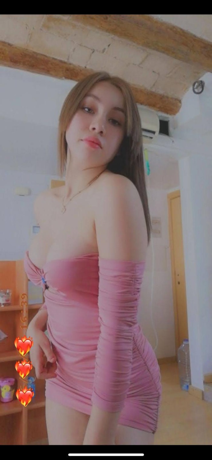 DANIELA 19 años, DULCE, DELICADA y muy SENSUAL