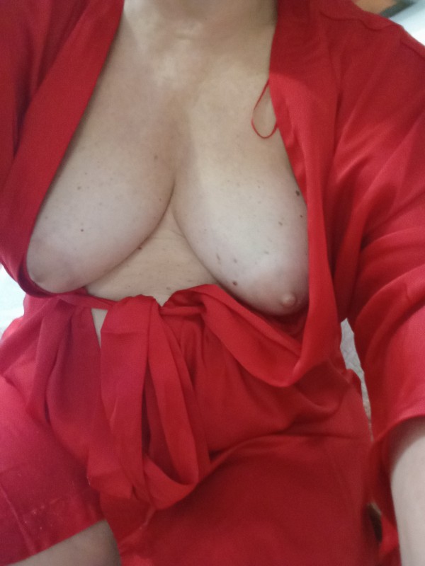 SUPER NOVEDAD BELLA MADURITA SENSUAL MUY CACHONDA EN VALLADOLID