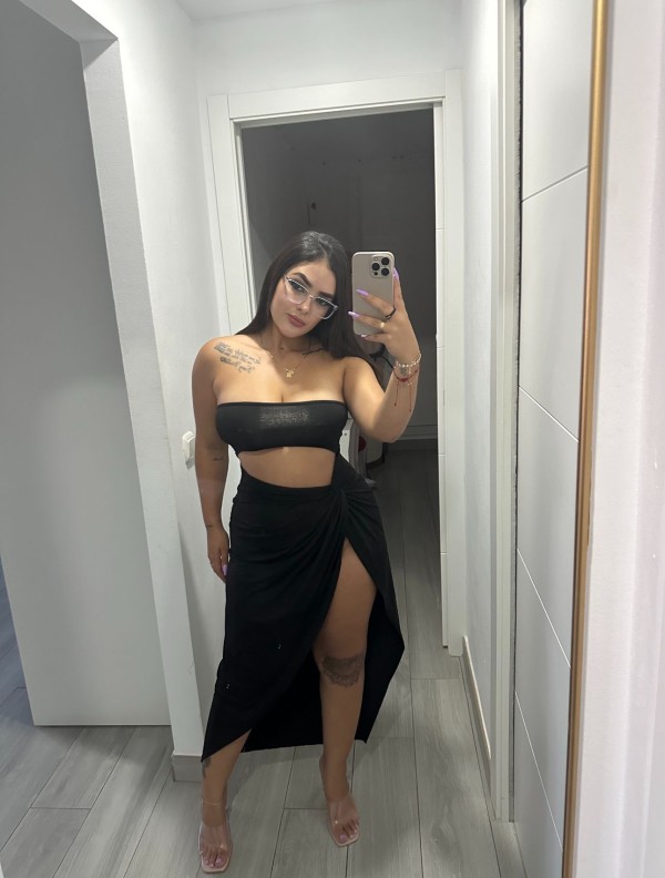 Latina, sexy