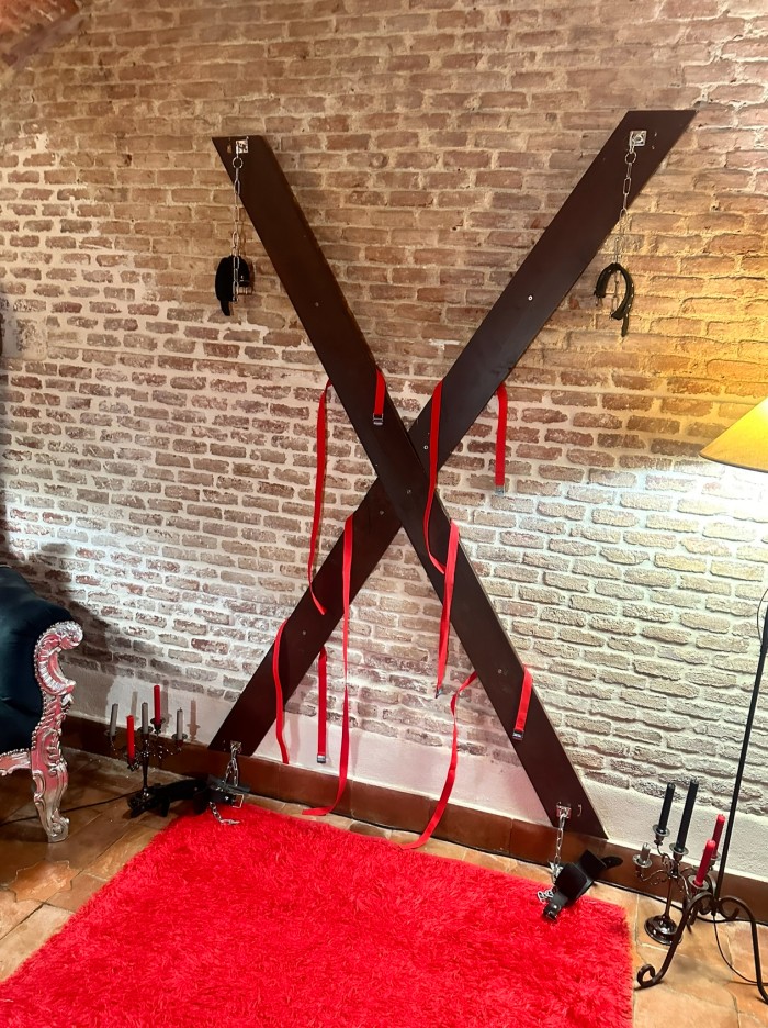 DOMINATRIX CRUEL  EXPERTA EN BDSM