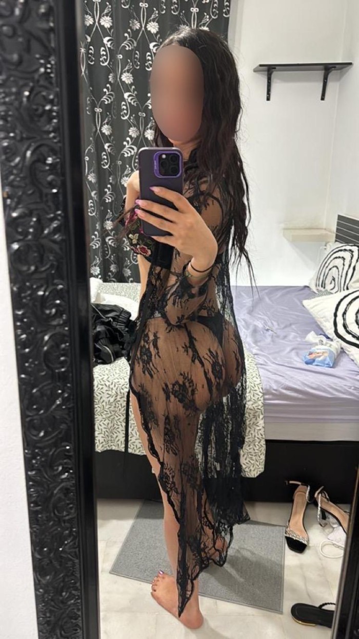 LÍA 28 años, DULCE, TRAVIESA y muy SENSUAL