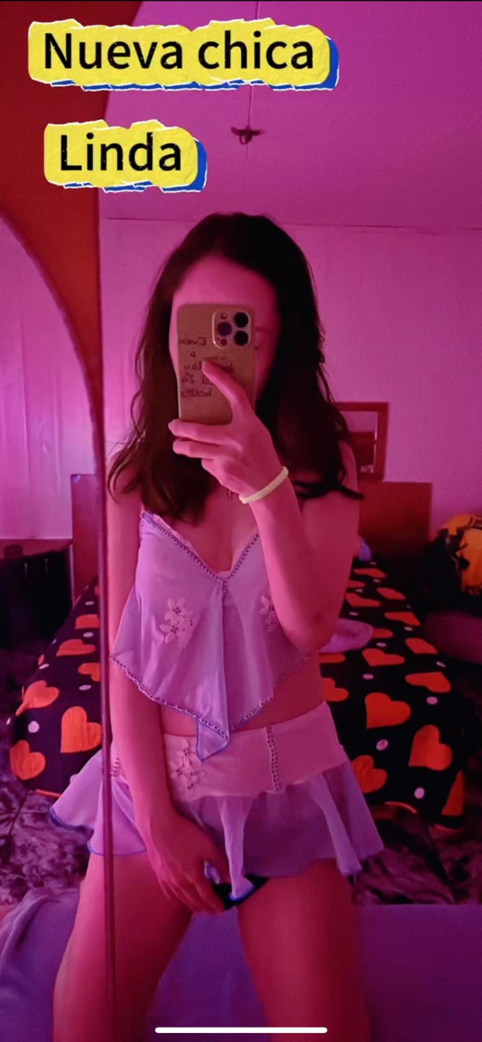 linda nueva chica asiatica jovencita y dergada