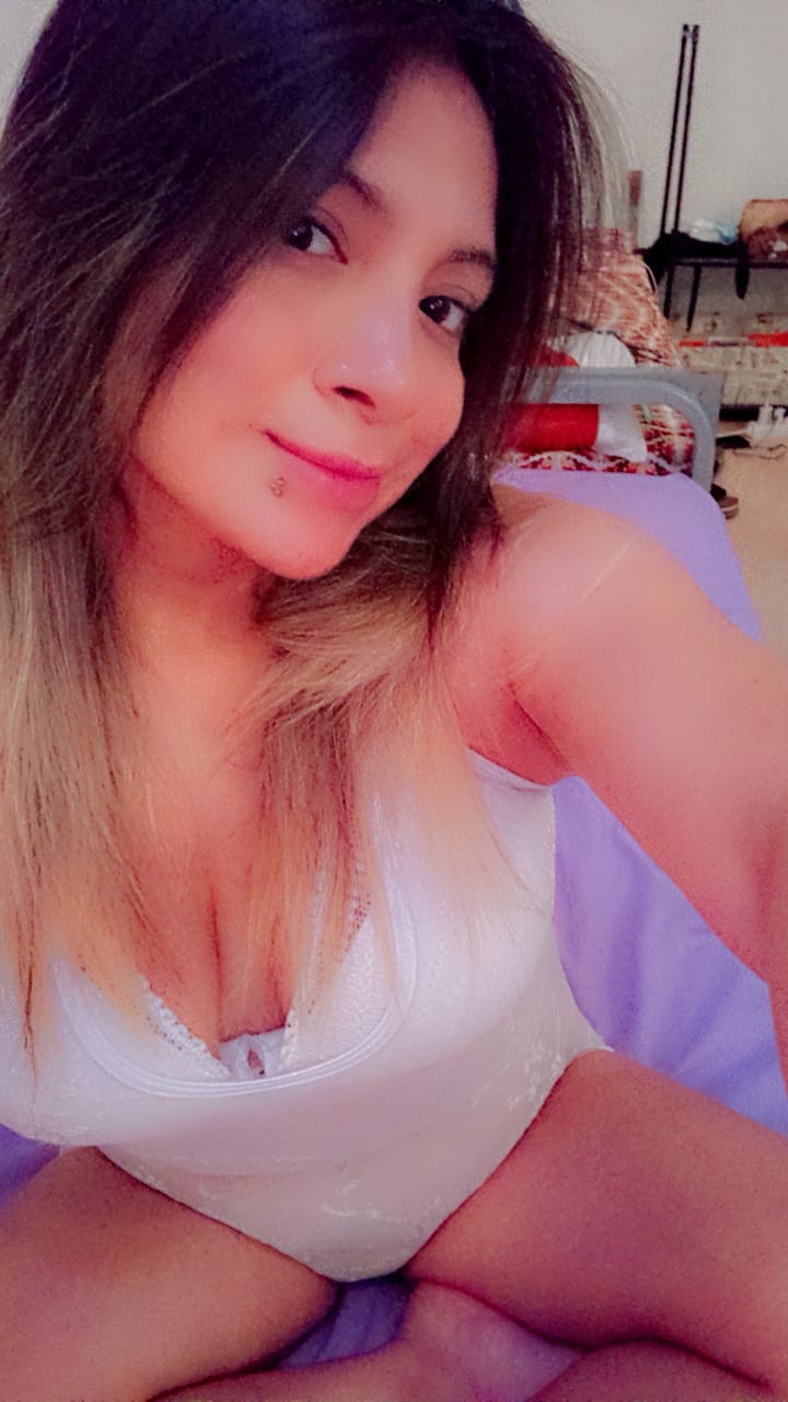 HERMOSA LATINA CON GANAS DE DISFRUTAR, VANESA