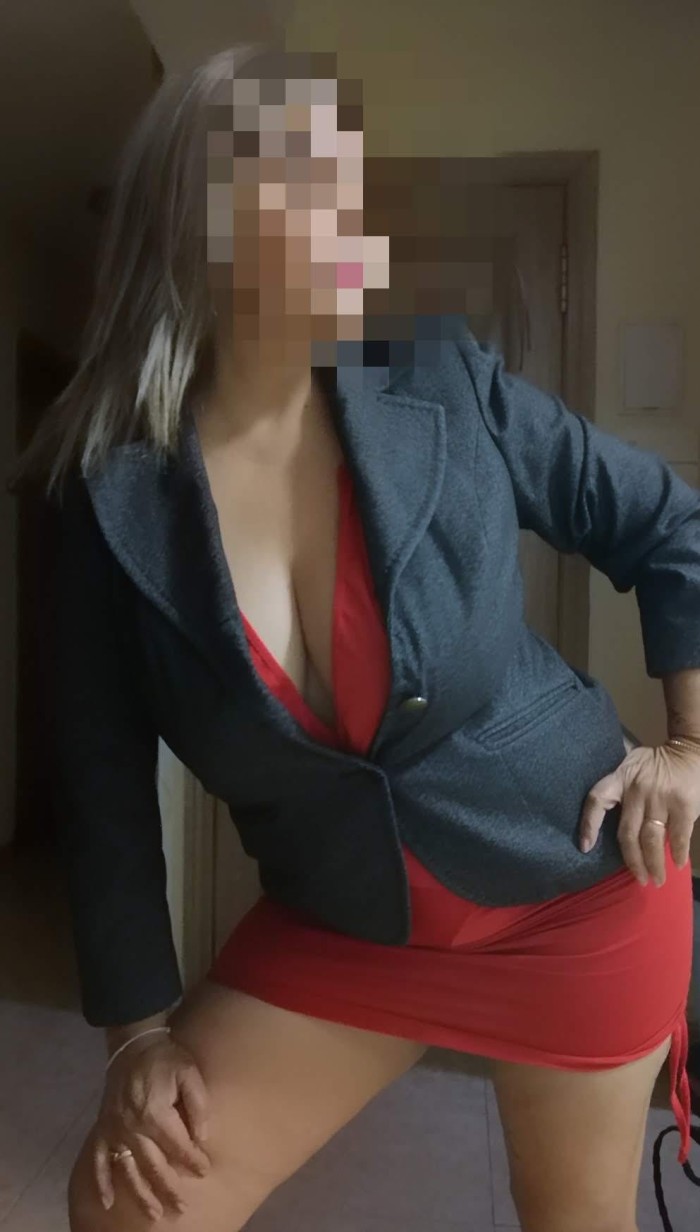 Locura total Clara colombiana madurita sexy