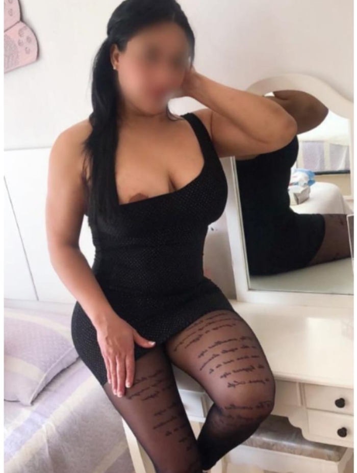 ESCORT MADURITA COMPLACIENTE, ELEGANTE, EXOTICA Y