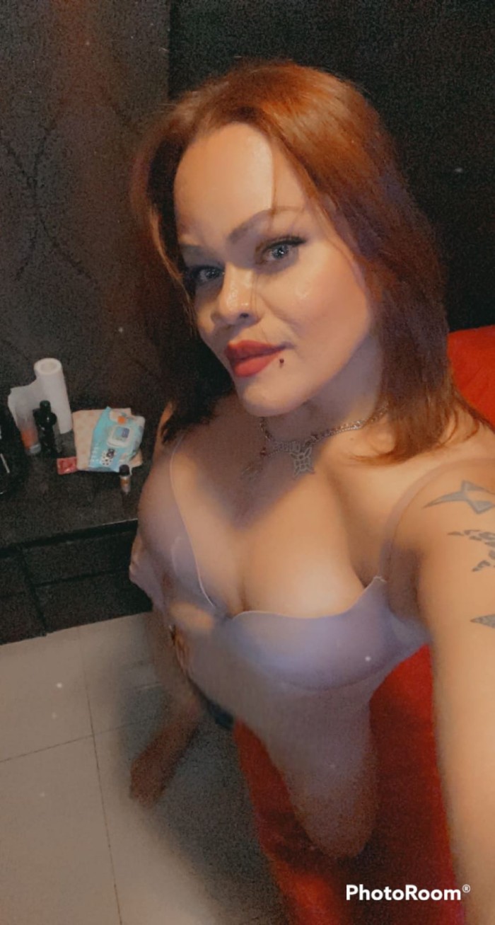 Reina trans sex atractiva profesional tragona 24 h