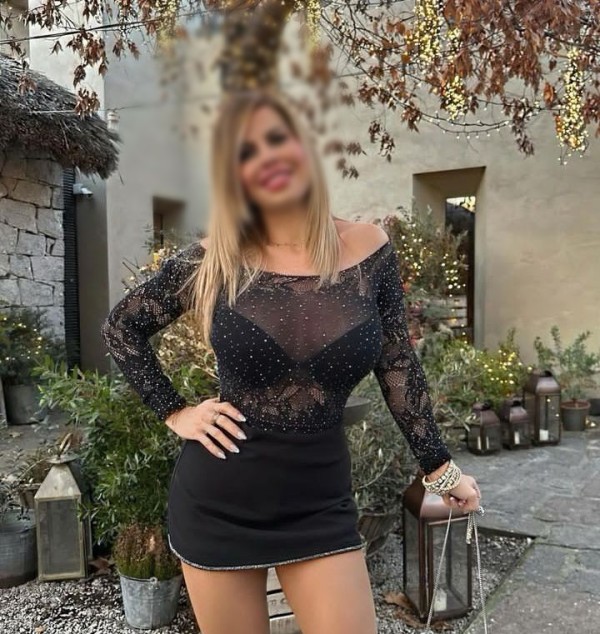 LINDA CHICA CON FOTOS REALES , VEN AHORA