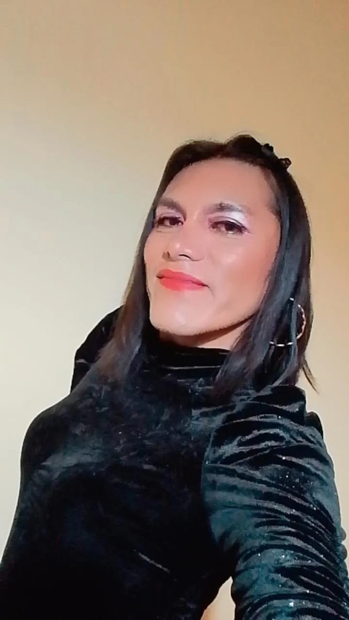 Hola amores recién llegada a Cuenca latina warra