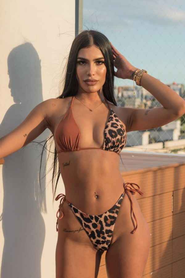 Brianna, acompañante latina con curvas