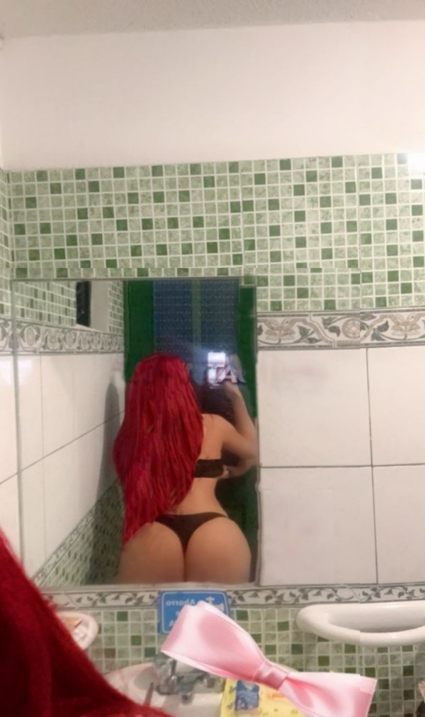 Trans Jessica sensualidad pelirroja de vicio