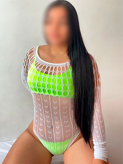 Colombiana Jovencita con deseos jóvenes