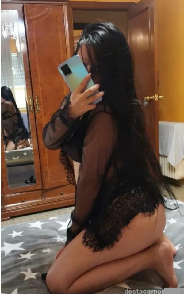 Hola chicos soy perla cariñosa cachonda fiestera