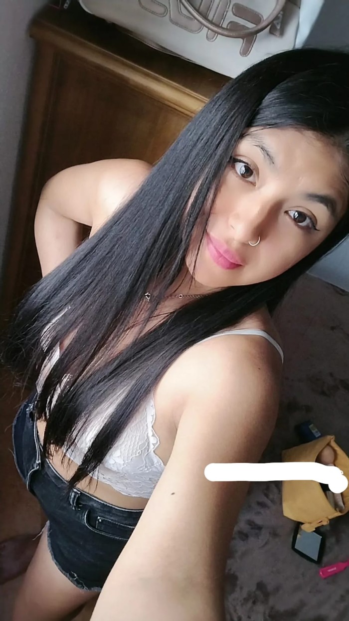 HERMOSAENCANTADORA PARAGUAYA POR PRIMERA VEZ