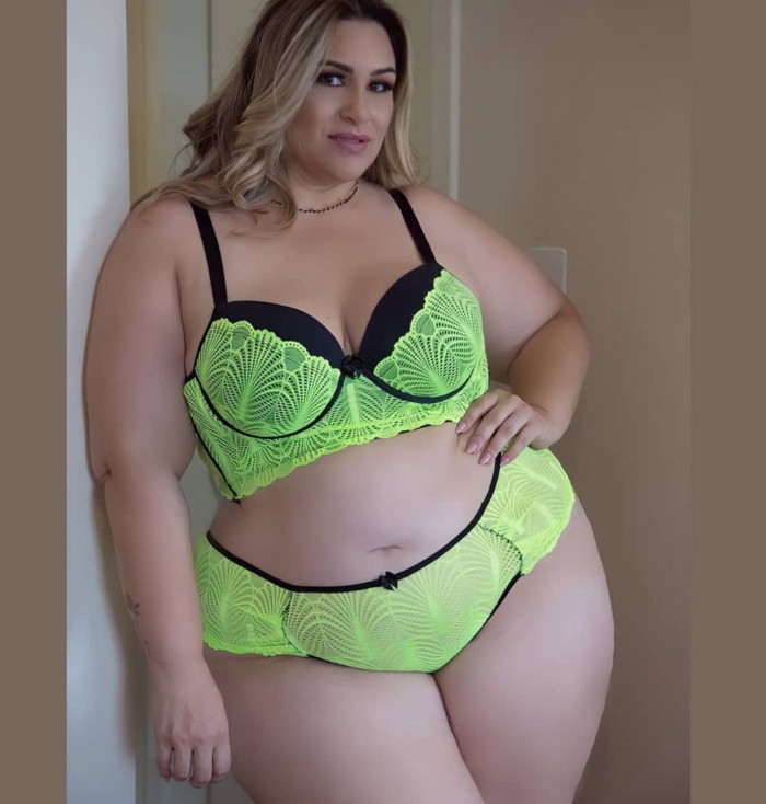 RELLENITA SEXY XXXL CON BUENAS CURVAS HERMOSA BRASILEÑA EL ALCALÁ DE HENARE