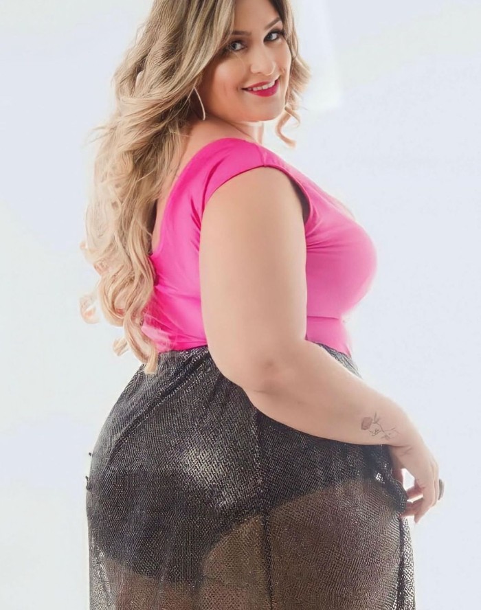 RELLENITA SEXY XXXL CON BUENAS CURVAS HERMOSA BRASILEÑA EL ALCALÁ DE HENARE