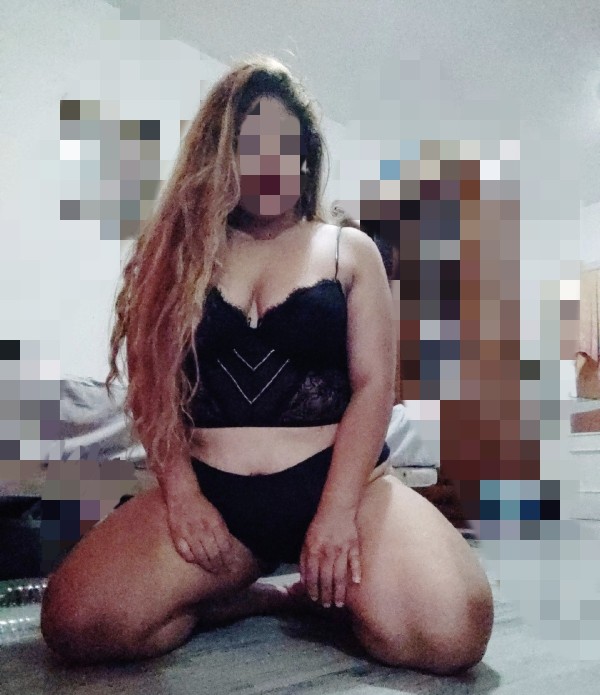 Chica con buenas curvas en Estepona