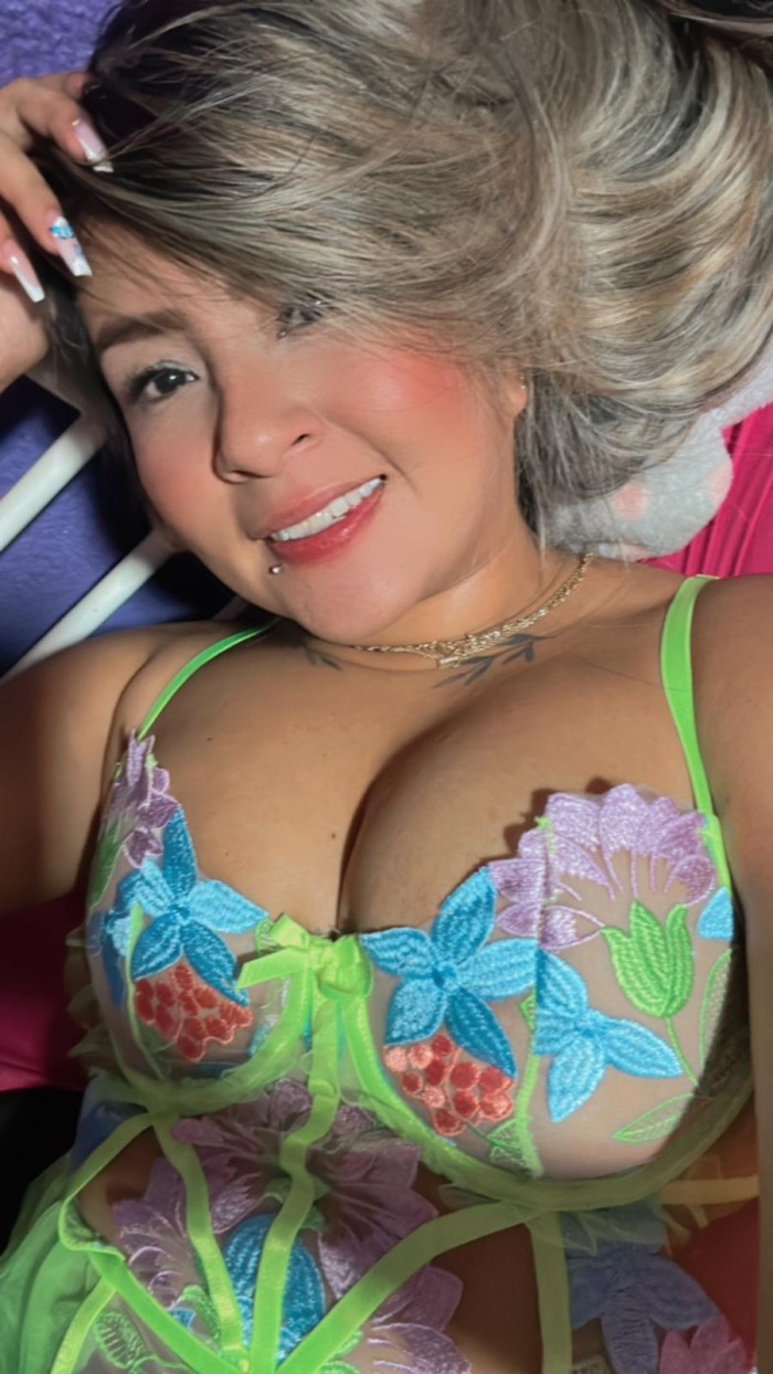 Rubia colombiana joven