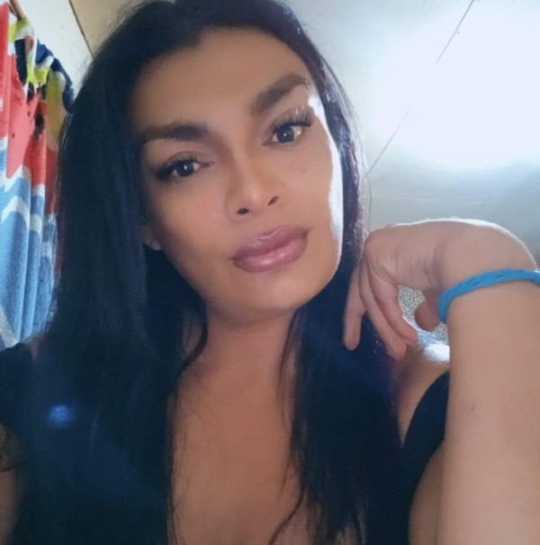 Hermosa  TRANS super femenina ACTIVA cañera lechera