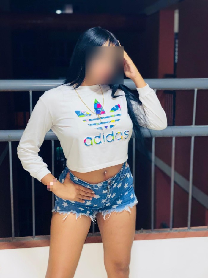 PROVOCATIVA, ESTRECHITA Y EXCITANTE JOVENCITA