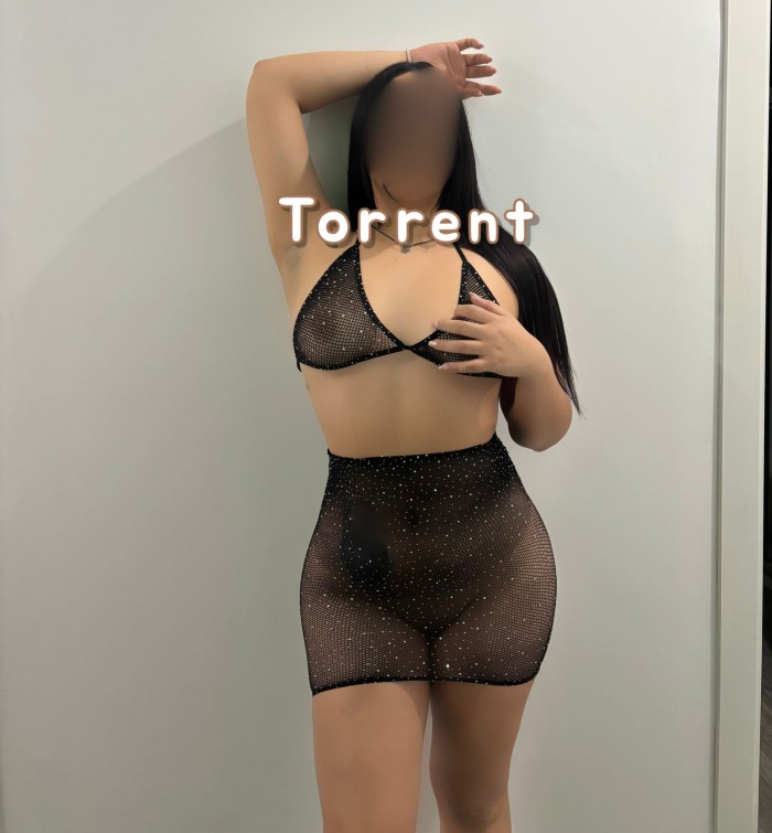 Morena sexy dispuesta a todo