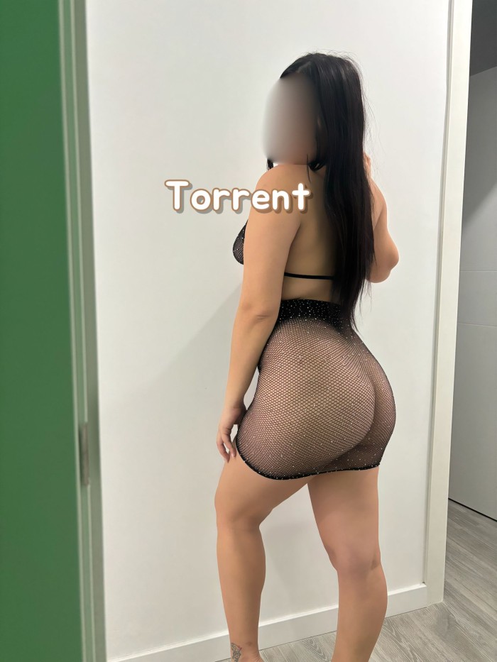 Morena sexy dispuesta a todo