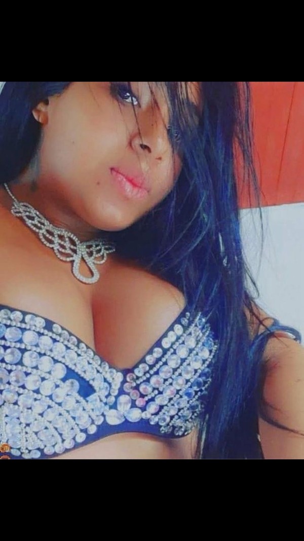 Colombiana Culona Tetona Pollona Femenina