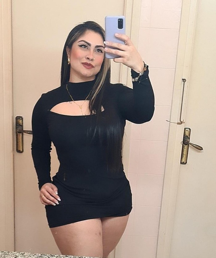 Hermosa joven recién llegada a Gandia fiestera