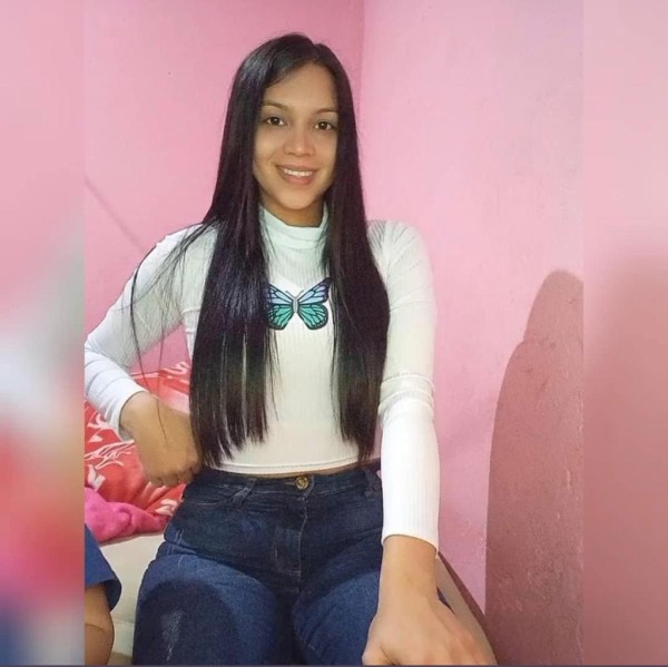 Una linda jovencita  recién llegada