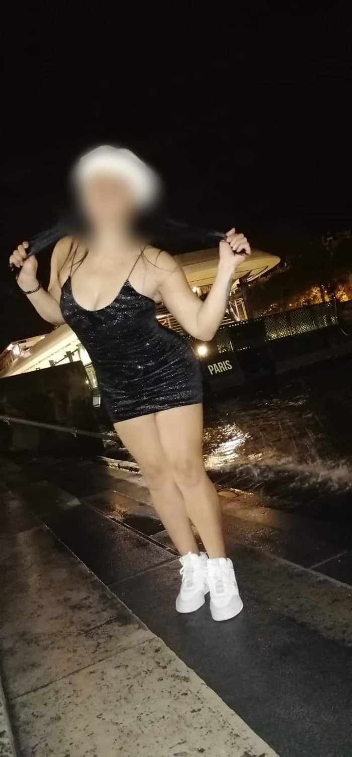 ENCANTADORA, SEXY Y CON BUENAS CURVAS