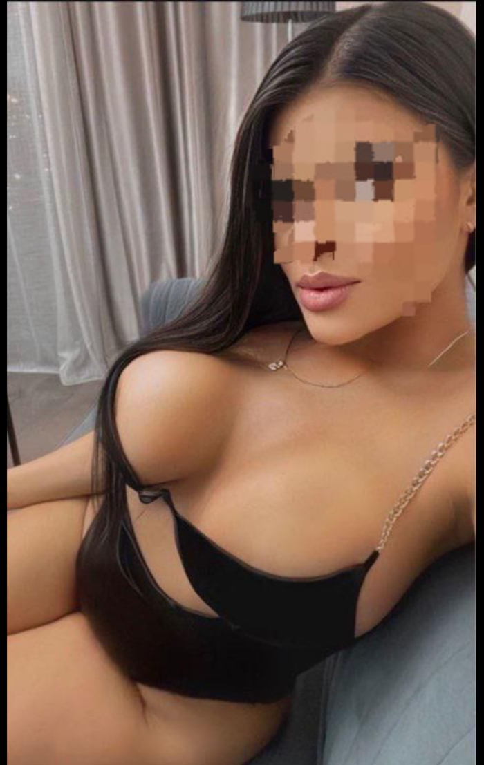 VENEZOLANA SENSUAL, COMPLACIENTE Y FIESTERA