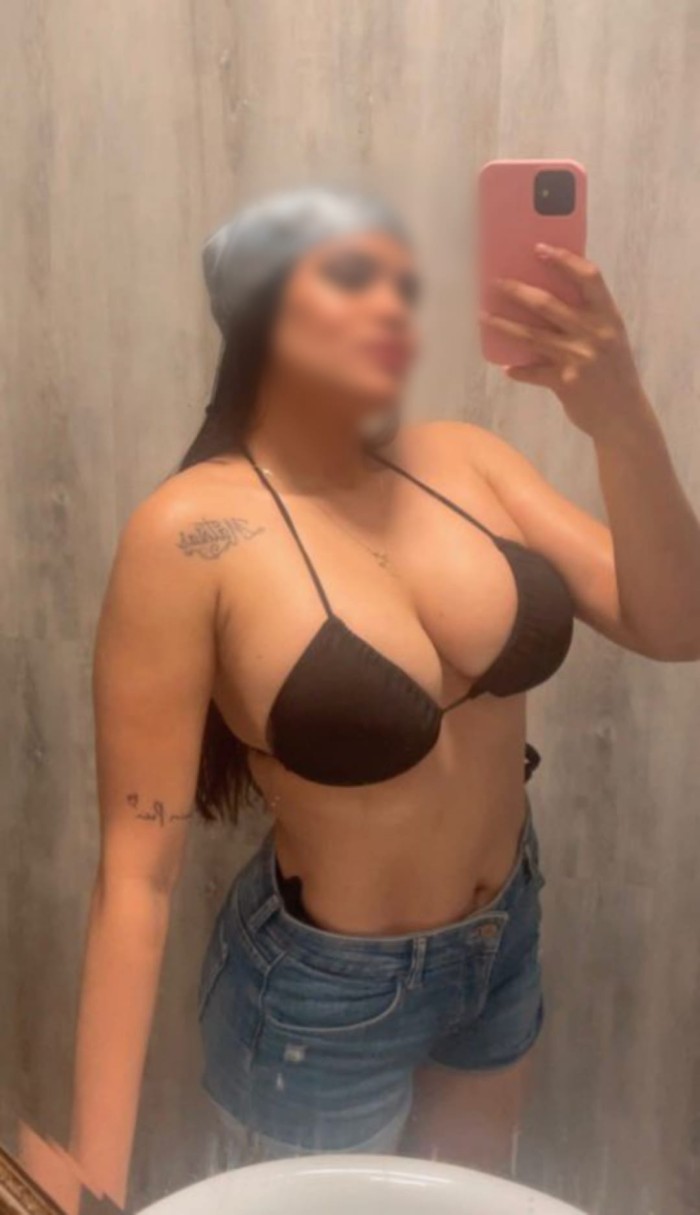 VENEZOLANA SENSUAL Y DIVERTIDA