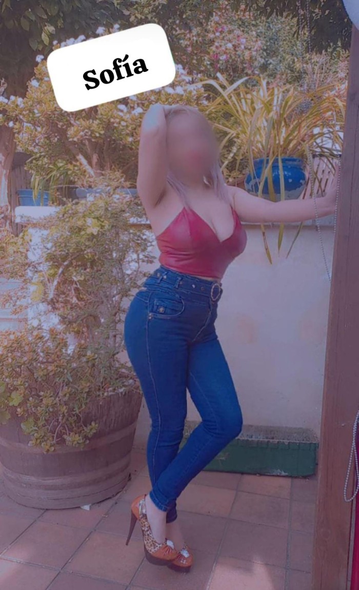 RUBIA PARAGUAYA MUY SENSUAL Y CARISMÁTICA