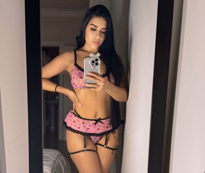 hermosa jovencita fiestera