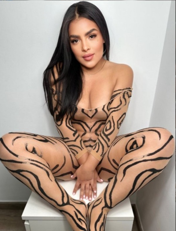 Latina Hermosa Recien llegada