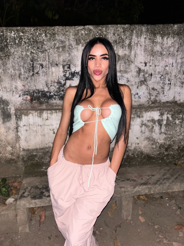 Tamy jovencita fémina trans