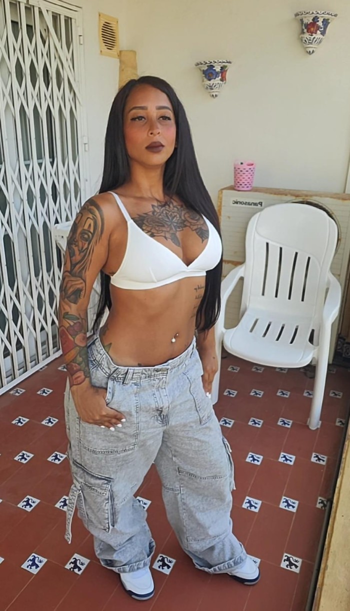 DELICIOSA JOVEN LATINA TU MEJOR COMPAÑERA