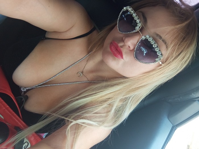 Hermosa gatita paisa colombiana te espero