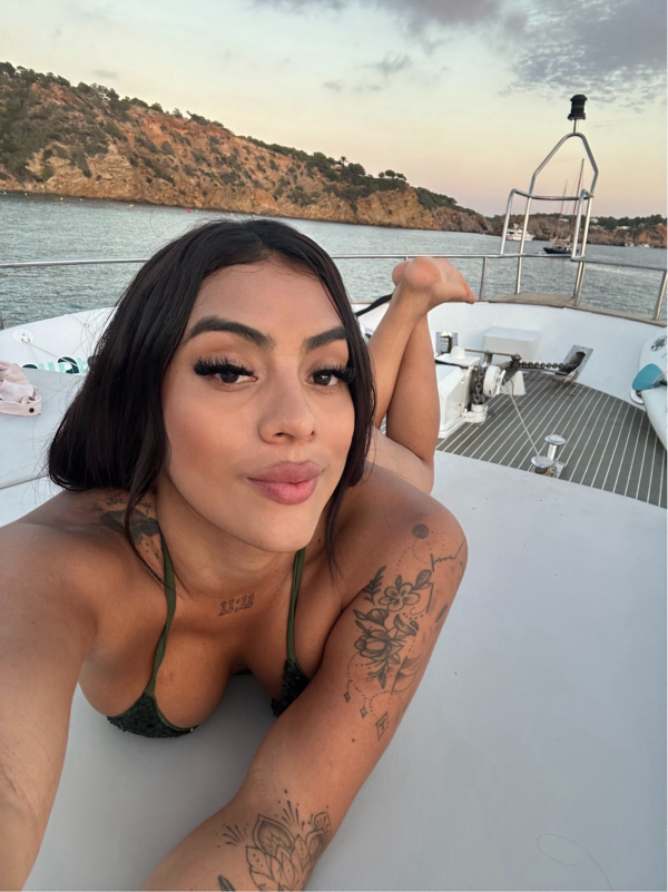 Hermosa Trans jovencita con cuerpo lindo y con buenas energías para ti