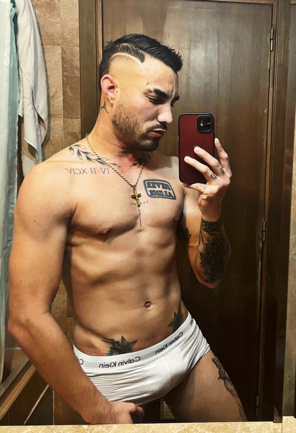 SOLO DOMICILIOS MADRID !!! NOVEDAD VENEZOLANO HETERO EXÓTICO Y CAÑERO XL