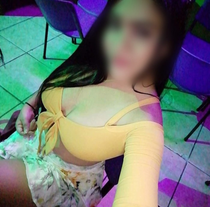 CUVANITA, MIS TETAS SE MUEREN POR PROBARTE