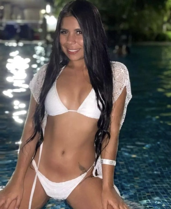 Soy Mía joven Colombiana preciosa y divertida