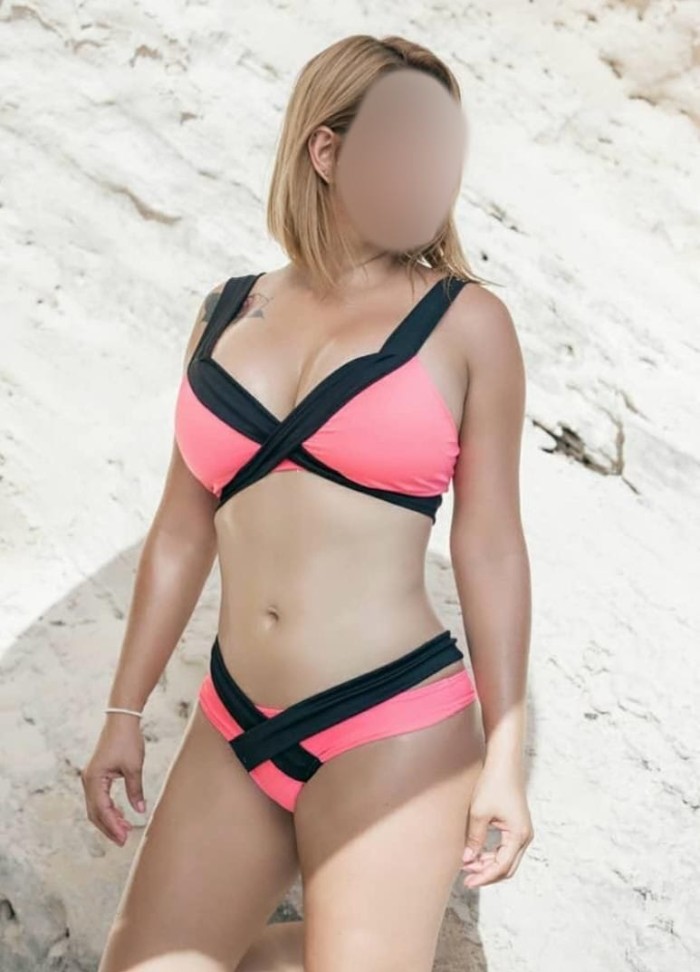 Escort rubia tetona experta en GRIEGO!! 2h 150€