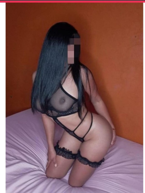 Joven sexi implicada sin prisa