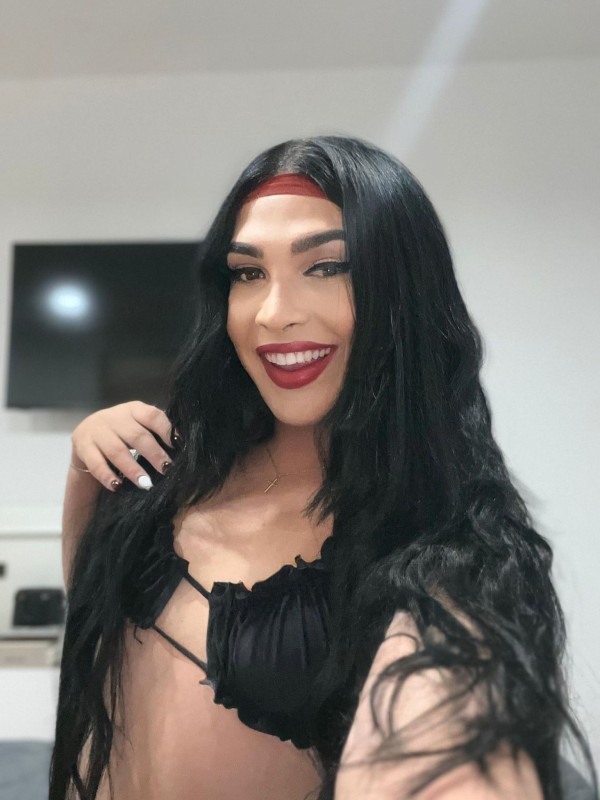 Antonella Hermosa Trans Vergona y versátil