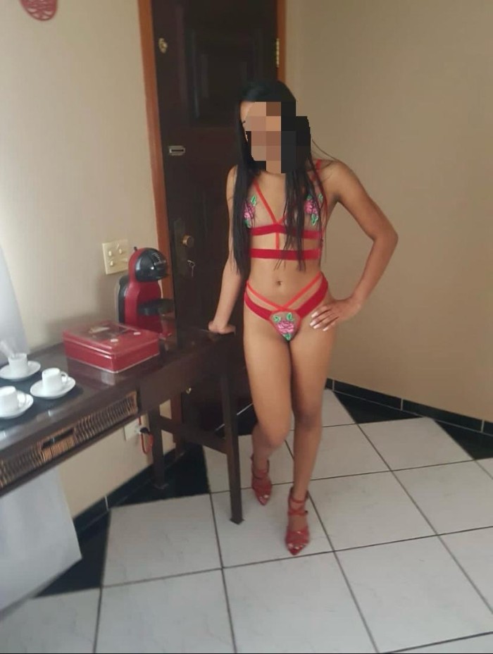 FLAQUITA DULCE Y CARIÑOSA 18 años