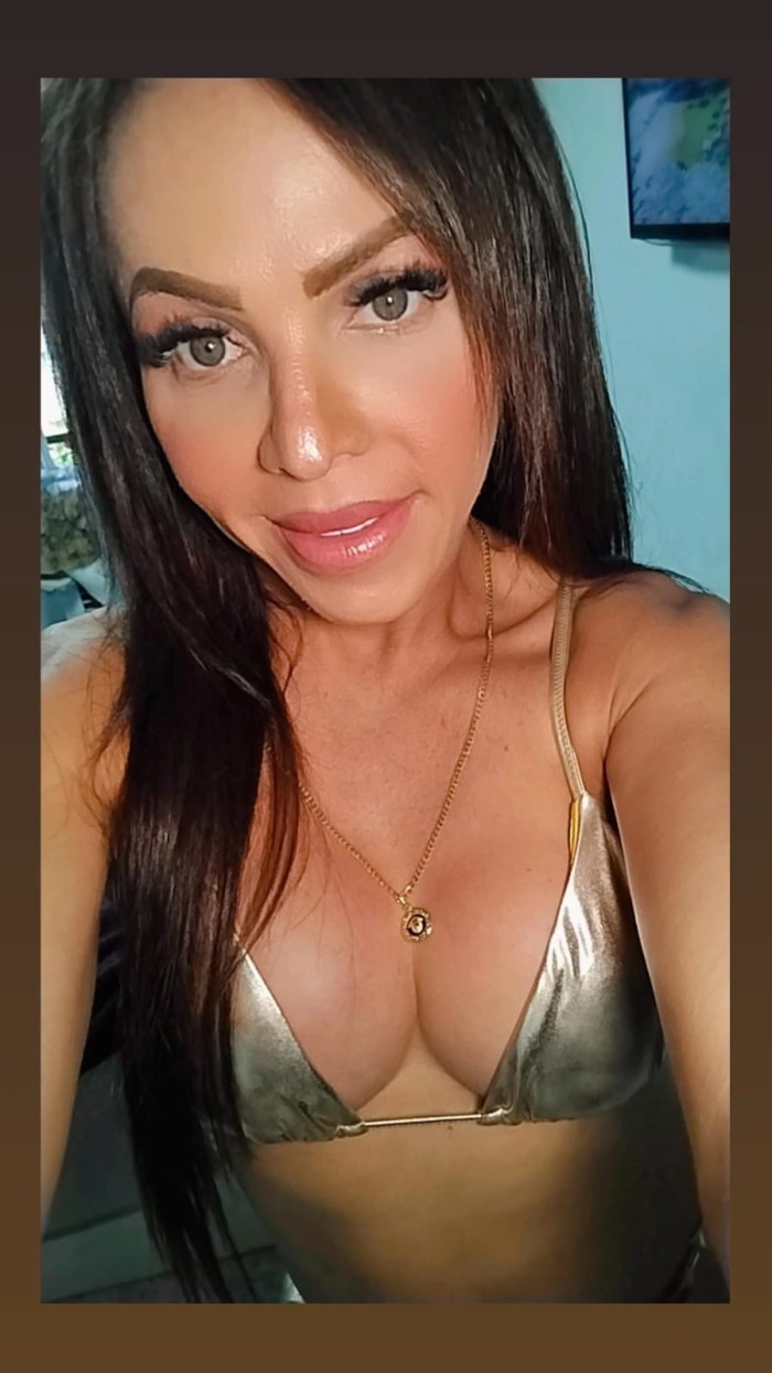 DANIELA TRANS CALIENTE FOGOSA SENSUAL EN MARBELLA