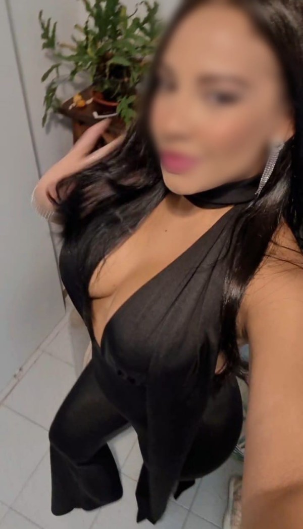 EN LA LAGUNA EXCLUSIVA FIESTERA LATINA CON GANAS DE SEXO 24 HORAS