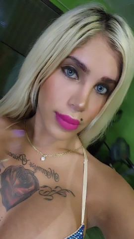 Carmen transexual española super cachonda y viciosa