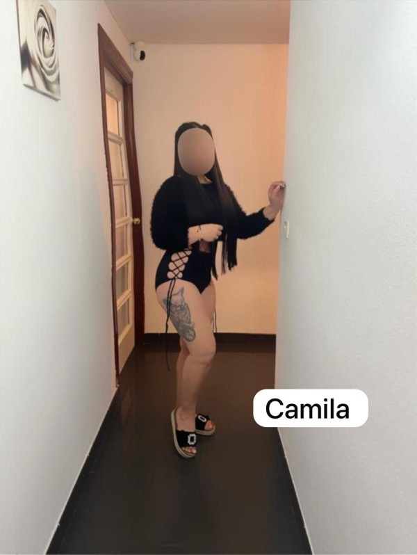 3 Amigas Jovenes Latinas Con Ganas De Fiesta 24 Ho